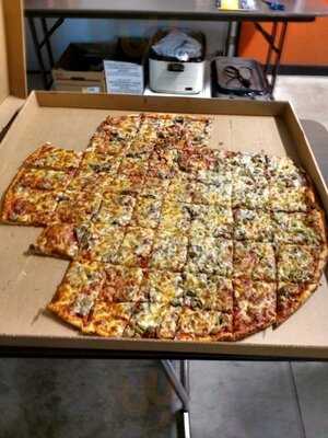 Checkers Pizza