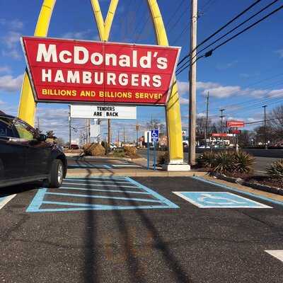 McDonald's, Beverly