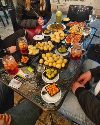 Il muretto del caffè, Roma