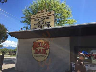 Del's Bar