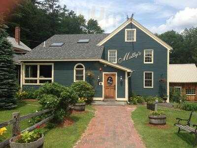 Mollys Tavern & Restaurant