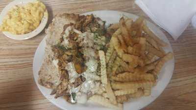 Lena Mae's Country Cafe, Ludowici