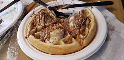 Le Chocolat Of Woodbourne menu