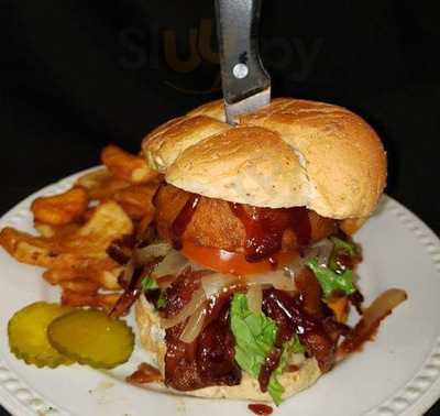 Captains Trackside Grille