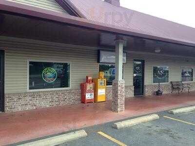 Daylight Donuts, Higden