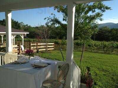 Farmhouse At Veritas Winery