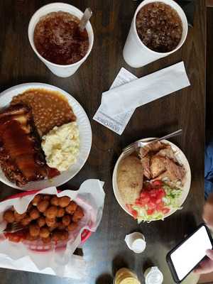 Rick's Smokehouse, Welcome