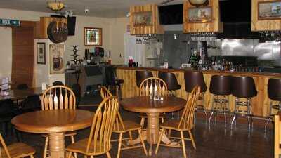 Cattails Bar & Grille