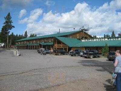 Moose Crossing Restaurant At Bear Lodge Resort