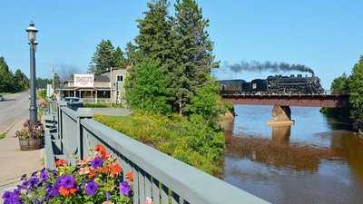 Emily's Eatery On Knife River