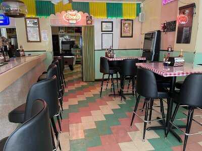 Rosies Bar and Pizzeria, Diamondville