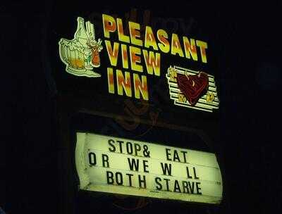 Rick & Peg's Pleasant View Inn