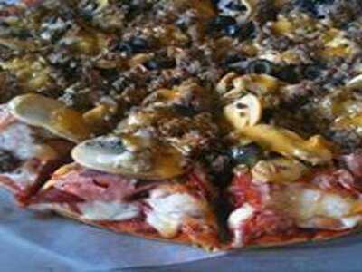 Smokey's Hot Oven Pizza, Orchards