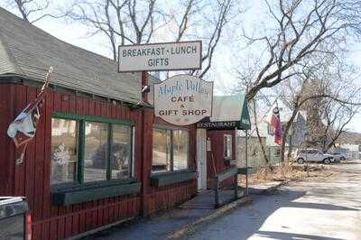 Maple Valley Cafe And Gift Shop