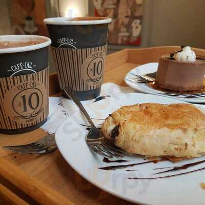 Cafe del 10