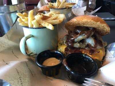 Burger Truck Los Dominicos