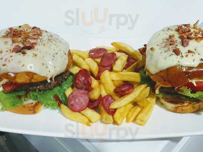 Waqanki - Burger, Coffee, Bar
