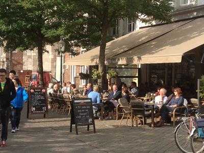 Speciaalbieren En Eettaverne De Gouverneur