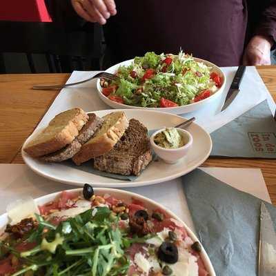 Lunchcafé In De Roos (cello)