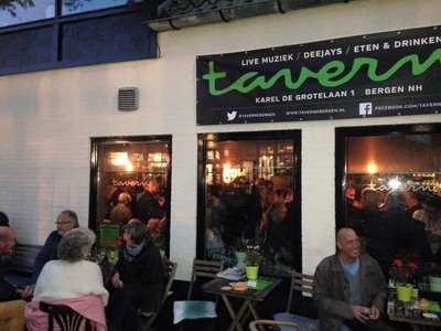 Cafe De Taverne