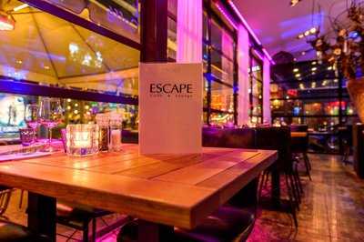 Escape Caffe & Lounge