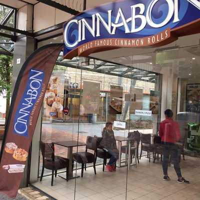 Cinnabon