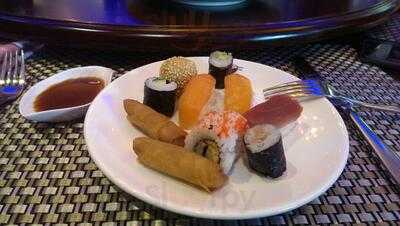 Wok Sushi Star Restaurant