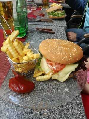 Café Restaurant Jausenstüberl