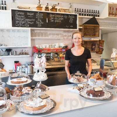 Café Patisserie Vienna