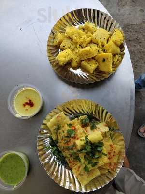 Milan's Live Dhokla