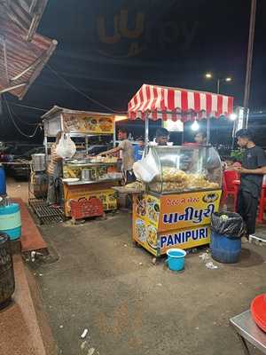 Delhi Chat And Fast Food Centre