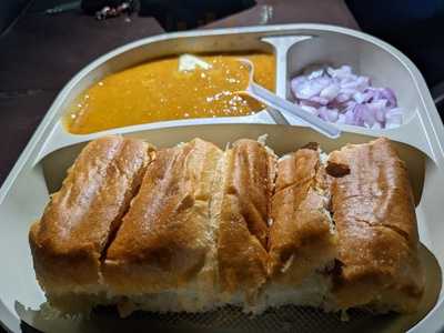 Goli Vada Pav No. 1