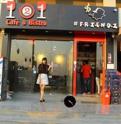 121 Cafe & Bistro