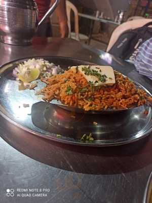 Shreeji Bhajipav & Pulav