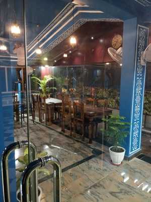 Little Lucknow Restaurant