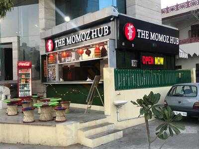 The Momoz Hub