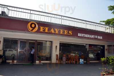 9 Players Restaurant & Bar