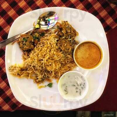 Real Aroma Pot Biryani