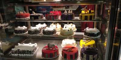 The Cake World in Purasaiwakkam Chennai | Order Food Online | Swiggy