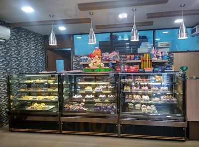 Cakes And Berrys