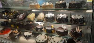 The Cake World