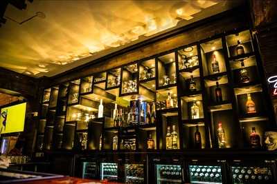 Bottoms Up Resto Bar
