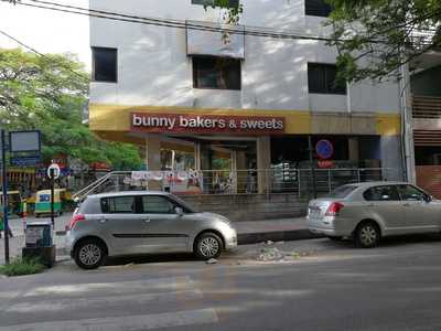 Sri Devi Bakers