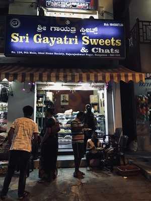 Gayatri Sweets & Chats
