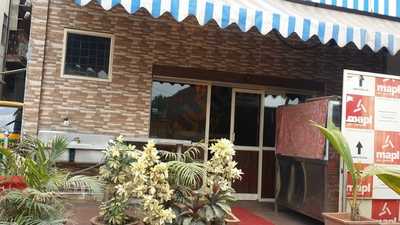 New Shree Punjab Hotel