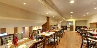 Dharani Veg Restaurant