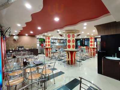 Food Court