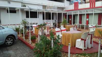 Sree Mahaveer Bhojanalaya And Restaurant