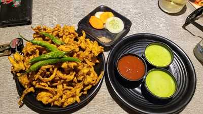 Amity Bar & Restaurant