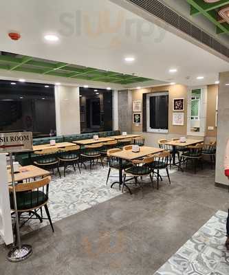 Milan Sweets & Restaurant